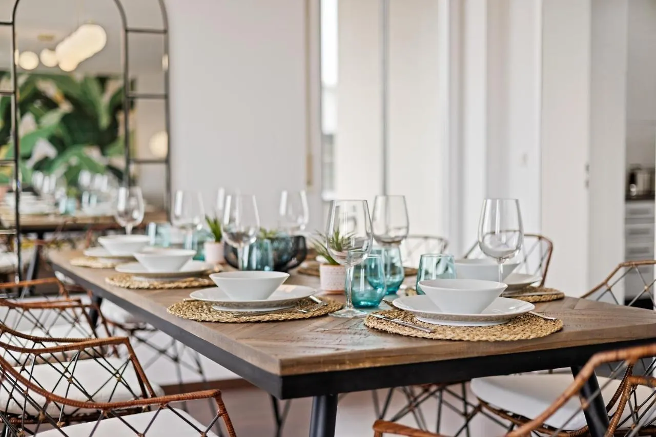 Arbio I Premium Penthouse Apartment Augsburg